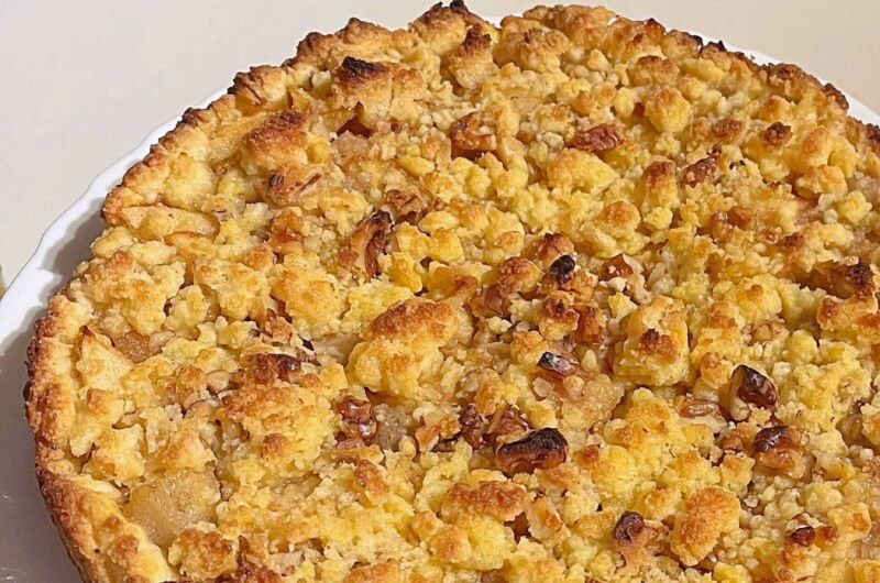 Apple and Pear Crumble Tart